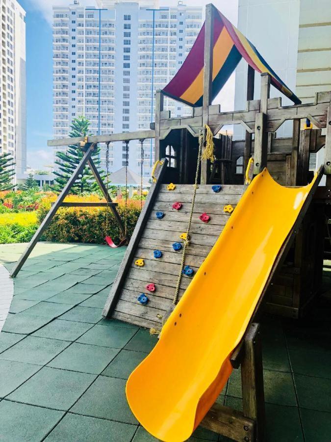 Jrt Suites Tagaytay タガイタイ エクステリア 写真