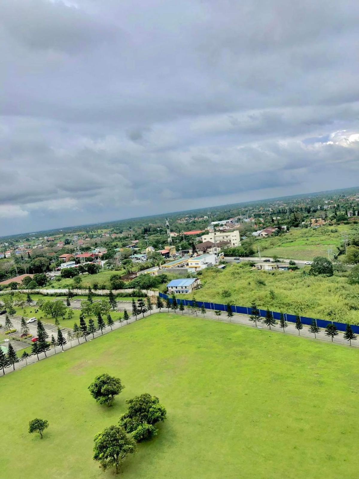 Jrt Suites Tagaytay タガイタイ エクステリア 写真